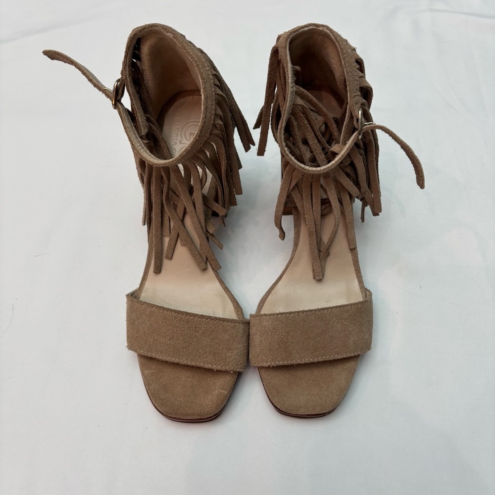 NWOB Gloria Ortiz Tan Suede Heels Fringe Size 38 Spain